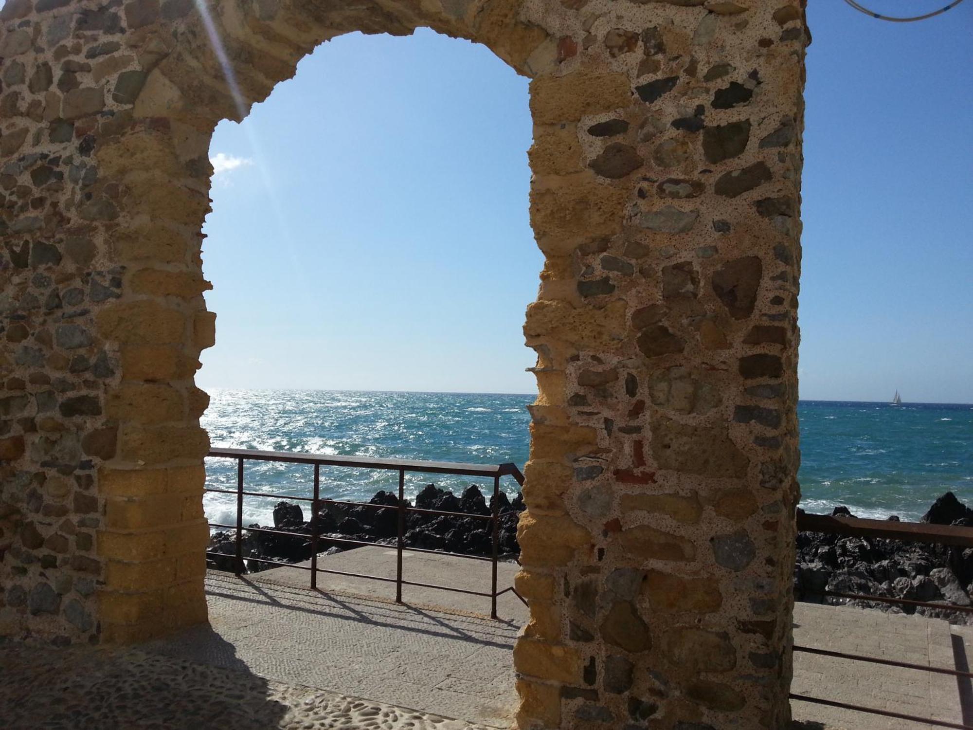 Amuni - Exclusive Suite In Centro A Cefalu Vista Mare Exterior foto